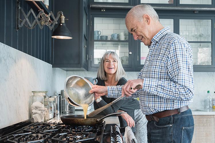 Couple cooking with thickener