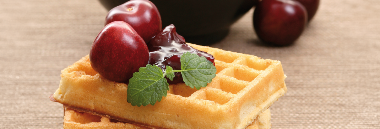 Waffeln mit Sauerkirschen