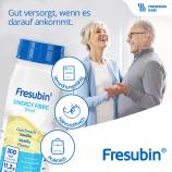 Patientin mit Ehemann beim Tanzen - Fresubin ENERGY FIBRE Drink:  Verordnungsfähig, nährstoffreich, praktisch - Gut versorgt, wenn es darauf ankommt.