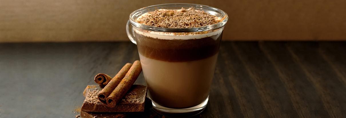 Oppskrift på varm kakao med Fresubin 2 kcal Fibre DRINK