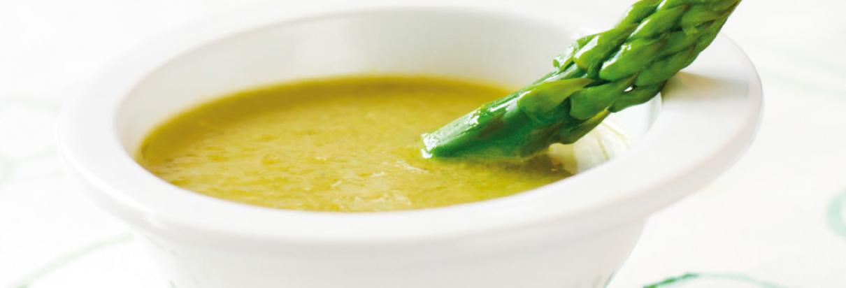 Cream of asparagus soup